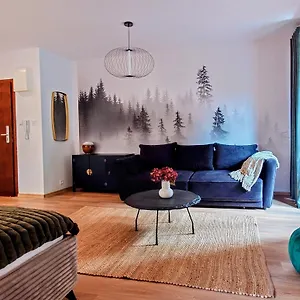 https://uroczy-szrenica-apartament.szklarskaporebahotels.net